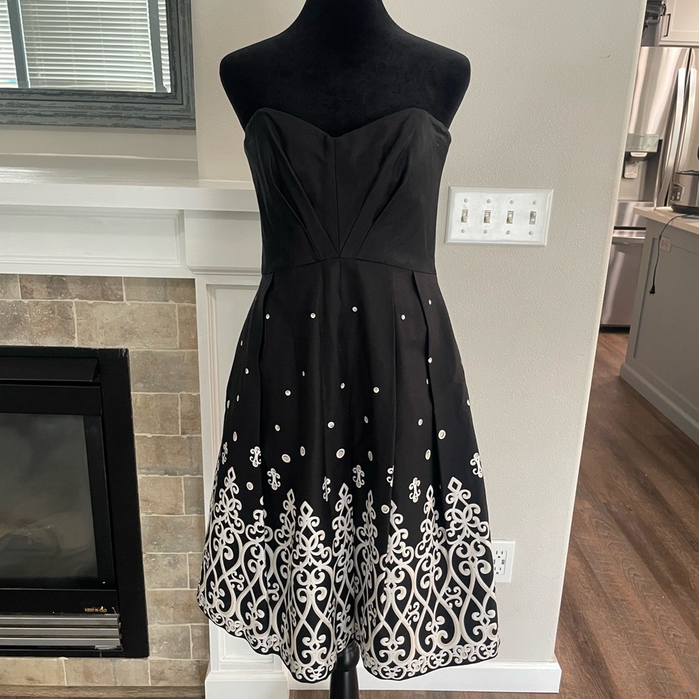 White House Black Market Strapless Black and White Dress